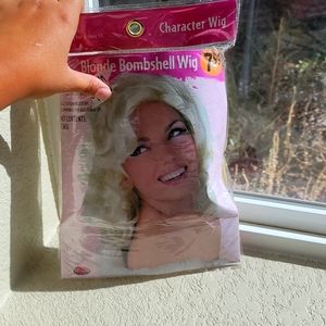 Blonde bombshell wig.